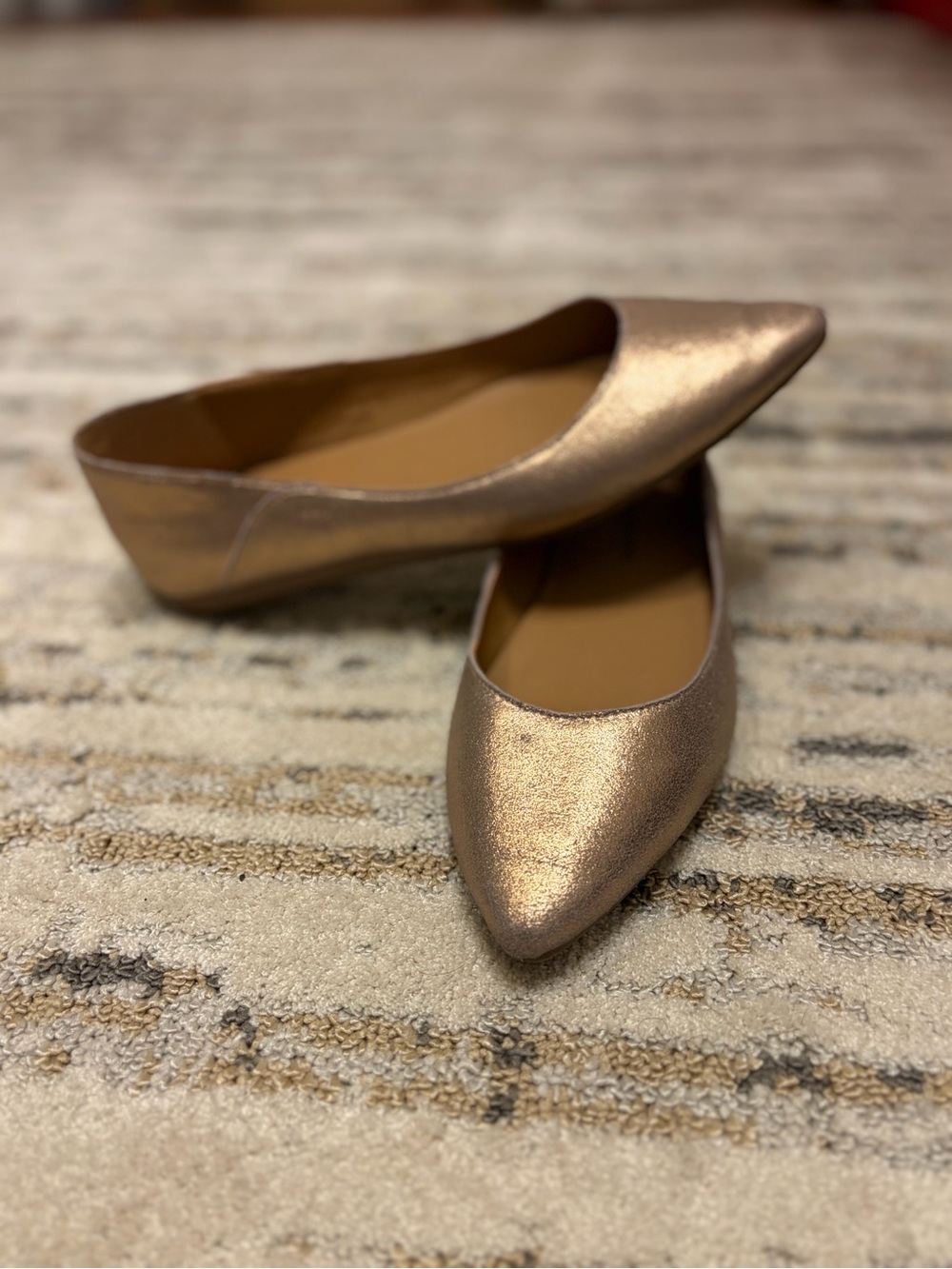 Lucky Brand Metallic Rose Gold Pointed Toe Women's Flats size 7